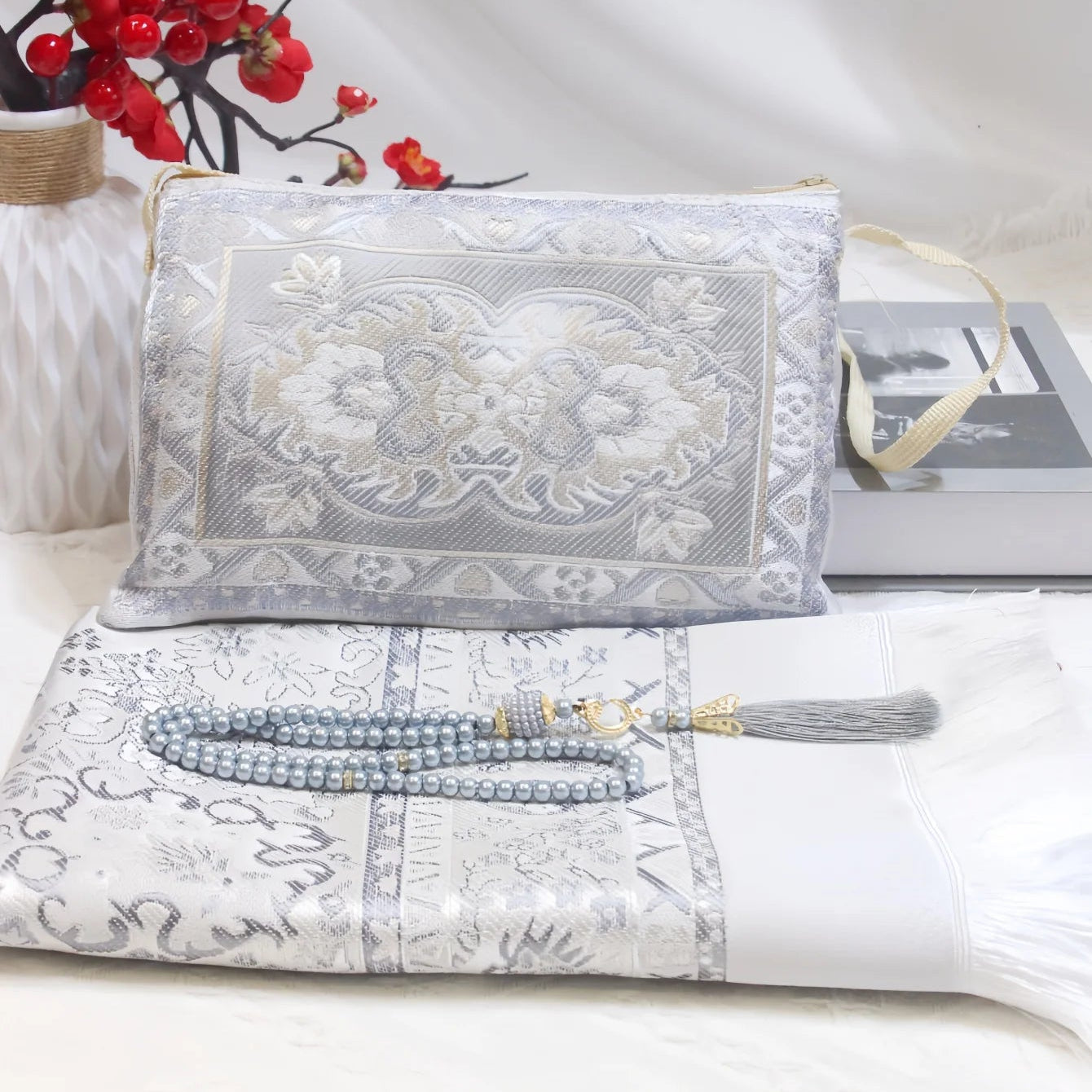 Coffret tapis de priere | Broderies gris