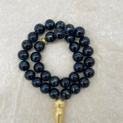 Offrez ce Tasbih à un proche ou à vous-même. Que ce soit pour l’Aïd, le Ramadan ou simplement pour nourrir votre spiritualité, il représente un geste profond de soutien et d’amour divin